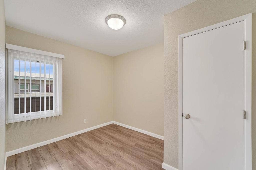 2555 Foothill Boulevard, Oakland, CA 94601