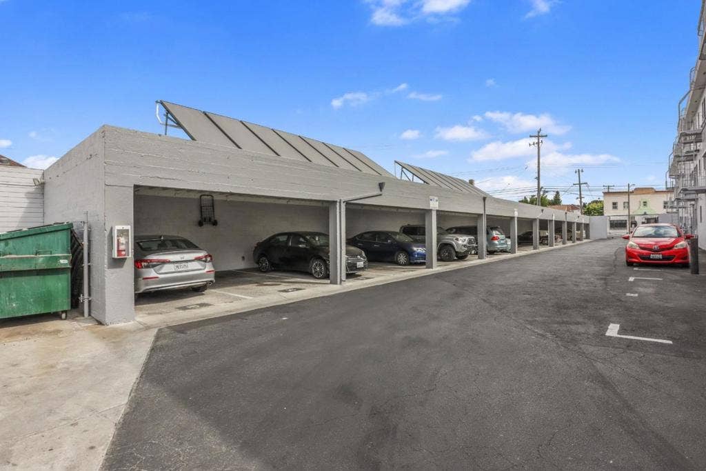 2555 Foothill Boulevard, Oakland, CA 94601