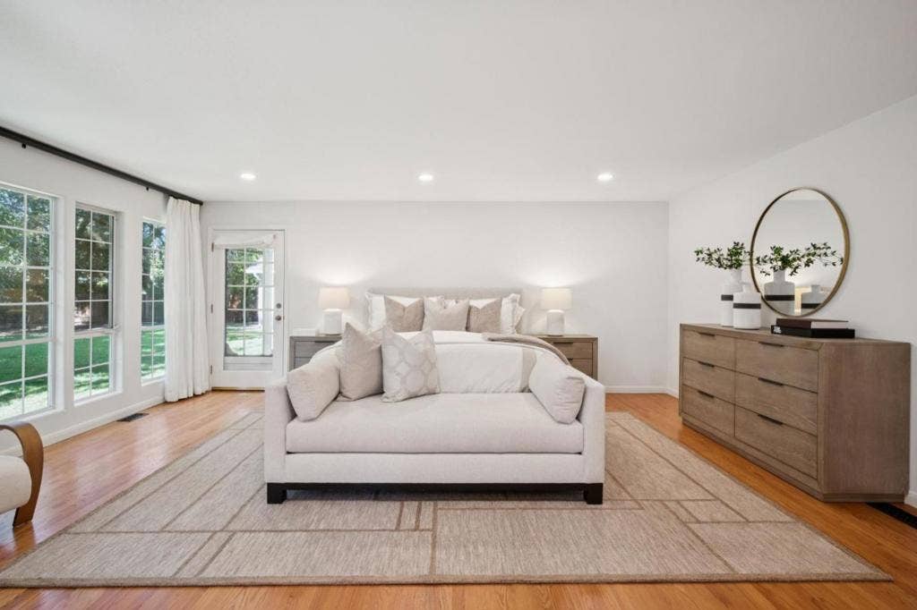 216 Valparaiso Avenue, Atherton, CA 94027