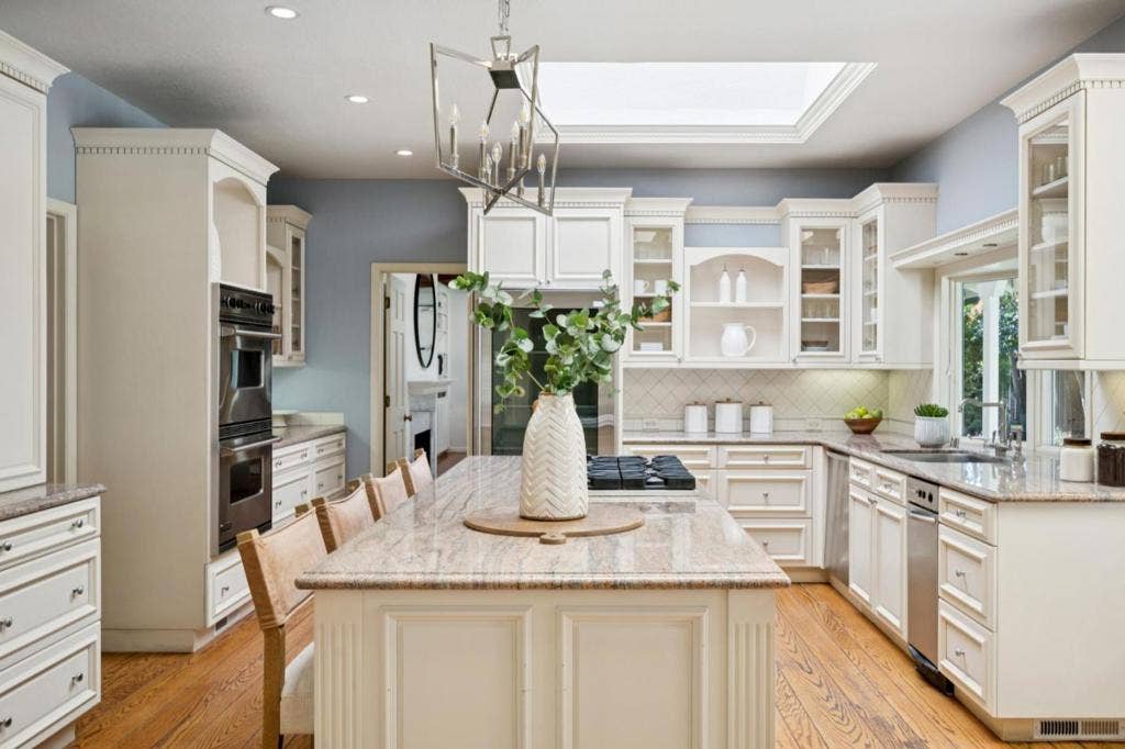 216 Valparaiso Avenue, Atherton, CA 94027