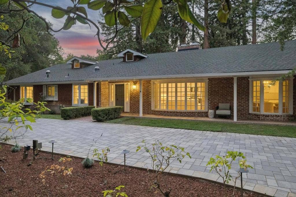 216 Valparaiso Avenue, Atherton, CA 94027