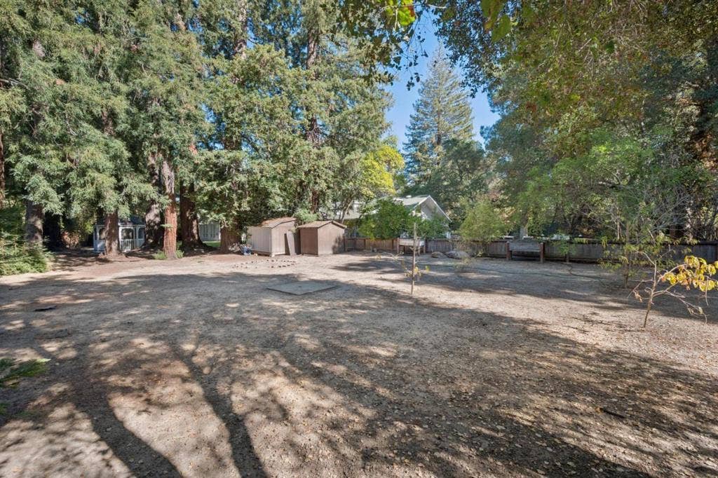 216 Valparaiso Avenue, Atherton, CA 94027