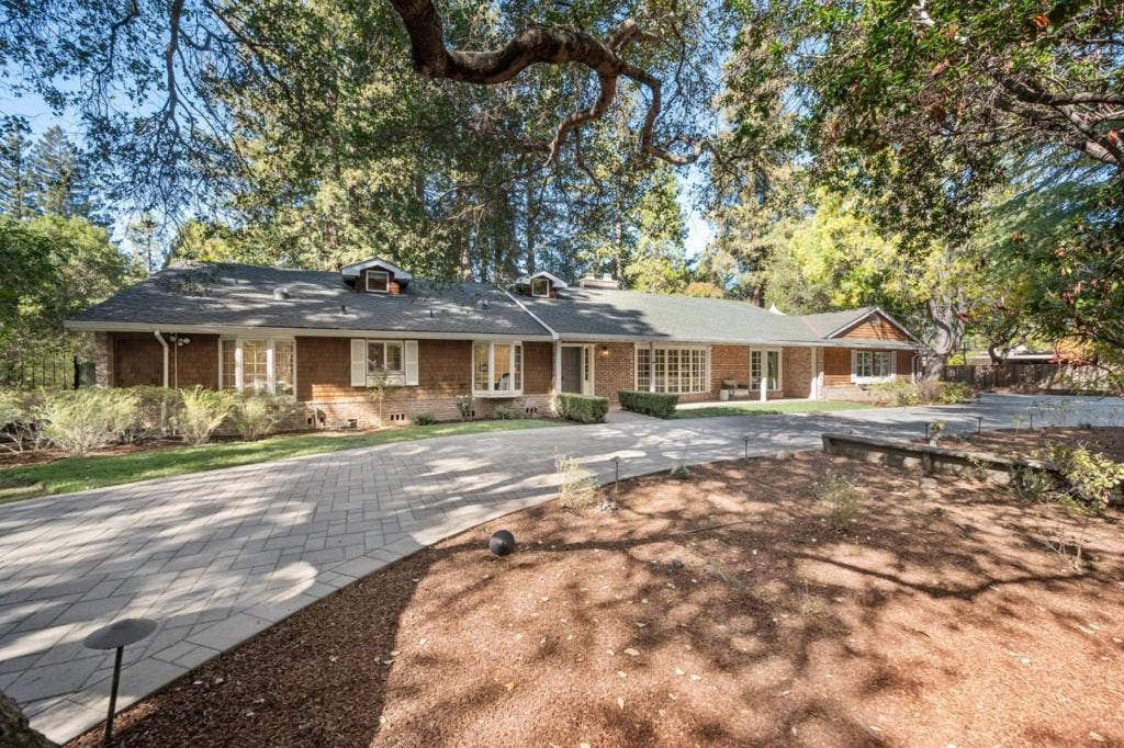 216 Valparaiso Avenue, Atherton, CA 94027