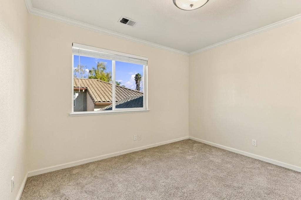 1490 Farragot Drive, Hollister, CA 95023 1490 Farragot Drive, Hollister, CA 95023