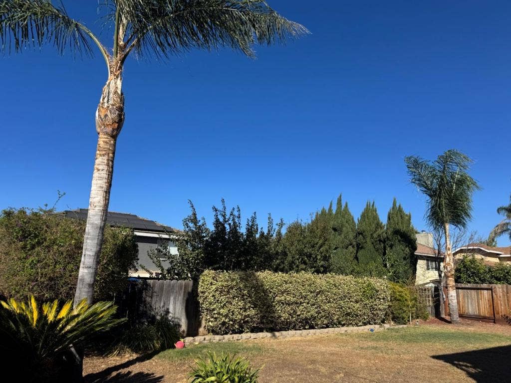1490 Farragot Drive, Hollister, CA 95023 1490 Farragot Drive, Hollister, CA 95023