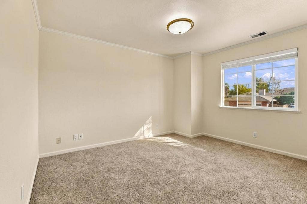 1490 Farragot Drive, Hollister, CA 95023 1490 Farragot Drive, Hollister, CA 95023