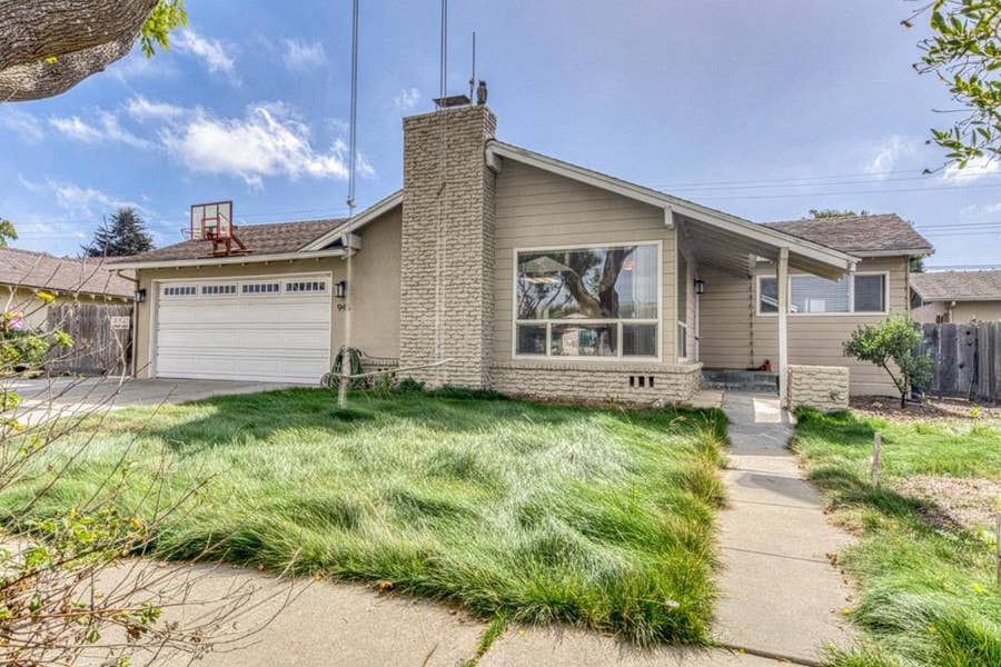 Property photo for 945 San Simeon Drive, Salinas, CA