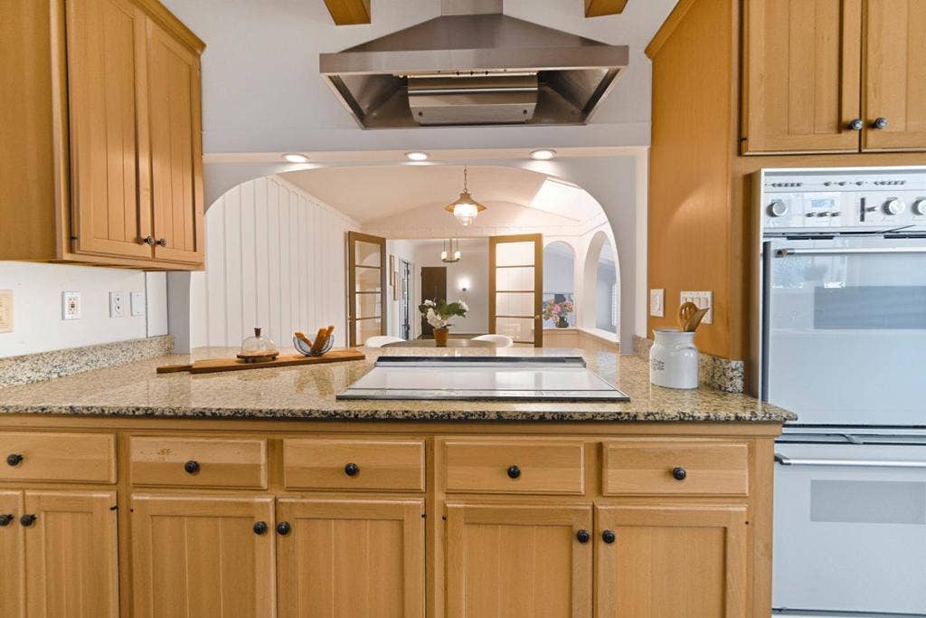 14900 Camarosa Drive, Pacific Palisades, CA 90272 14900 Camarosa Drive, Pacific Palisades, CA 90272