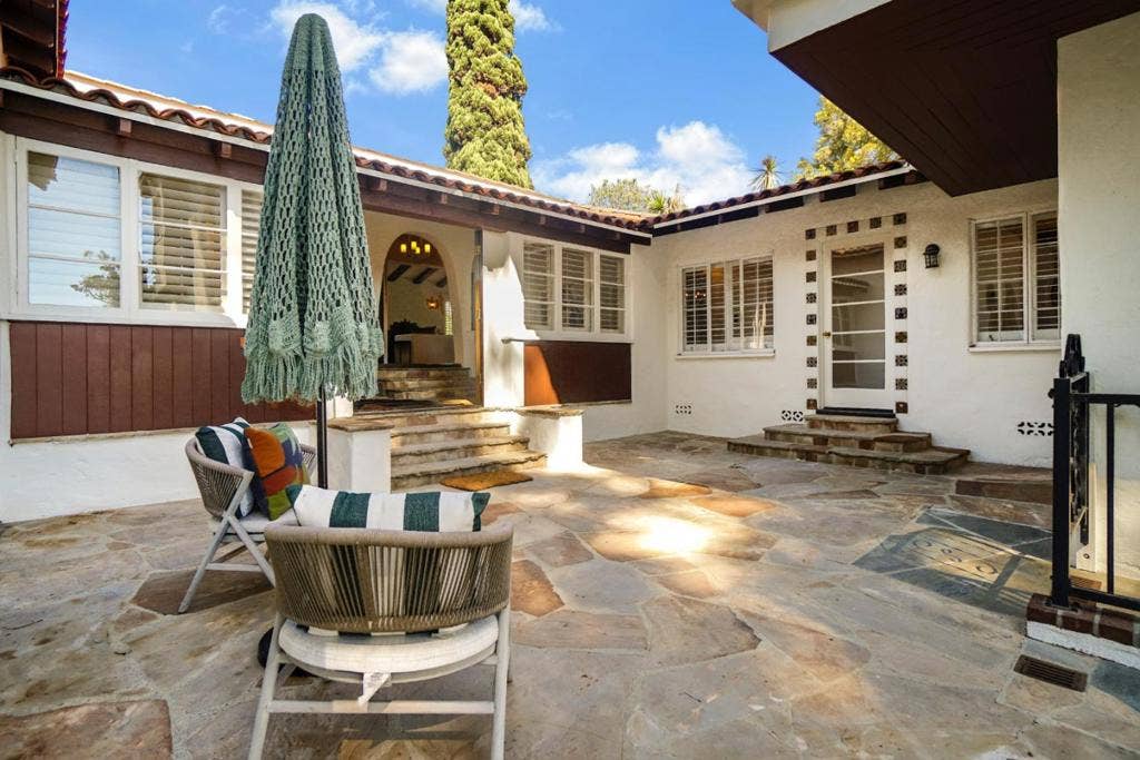 14900 Camarosa Drive, Pacific Palisades, CA 90272 14900 Camarosa Drive, Pacific Palisades, CA 90272