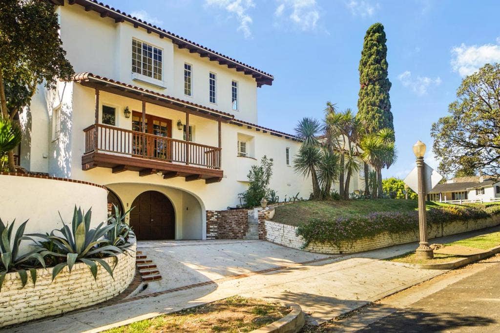 14900 Camarosa Drive, Pacific Palisades, CA 90272 14900 Camarosa Drive, Pacific Palisades, CA 90272