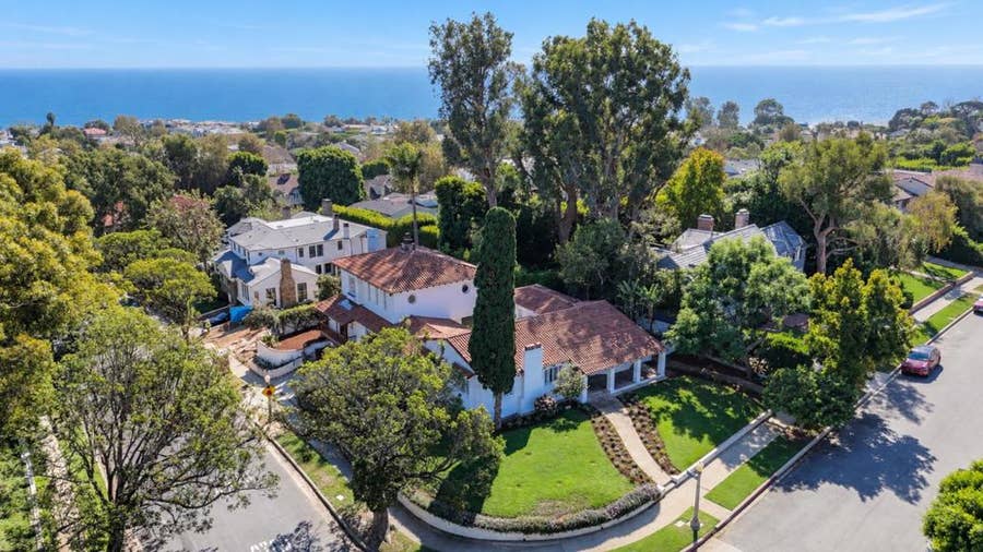 Property photo for 14900 Camarosa Drive, Pacific Palisades, CA