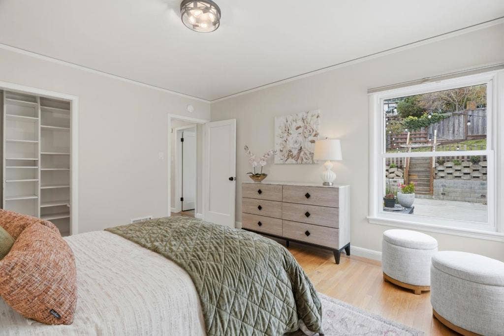 4024 Bayview Avenue, San Mateo, CA 94403 4024 Bayview Avenue, San Mateo, CA 94403