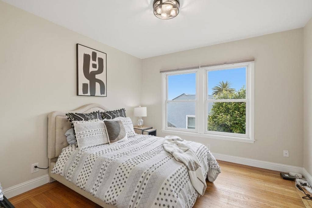 4024 Bayview Avenue, San Mateo, CA 94403 4024 Bayview Avenue, San Mateo, CA 94403