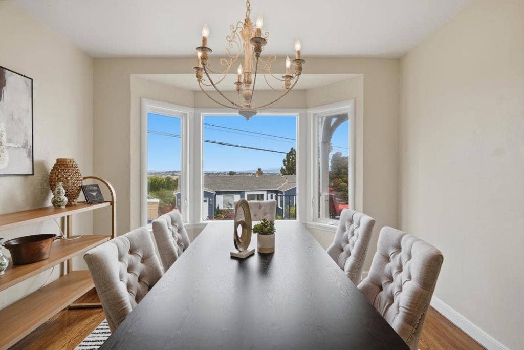 4024 Bayview Avenue, San Mateo, CA 94403 4024 Bayview Avenue, San Mateo, CA 94403