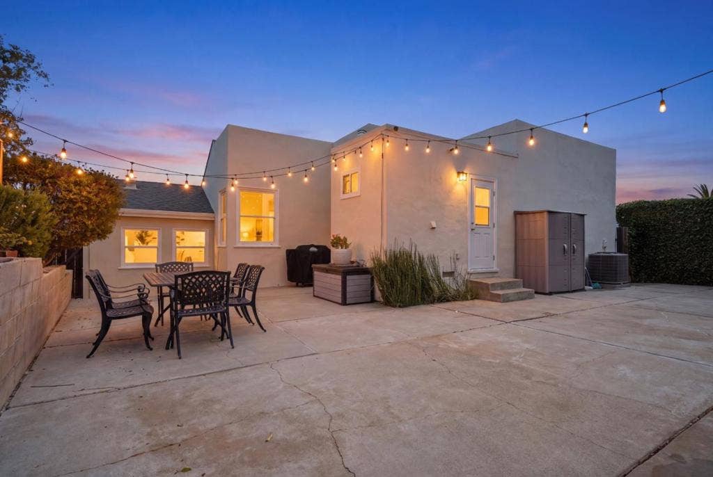 4024 Bayview Avenue, San Mateo, CA 94403 4024 Bayview Avenue, San Mateo, CA 94403