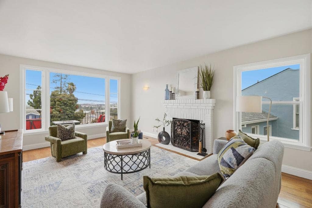 4024 Bayview Avenue, San Mateo, CA 94403 4024 Bayview Avenue, San Mateo, CA 94403