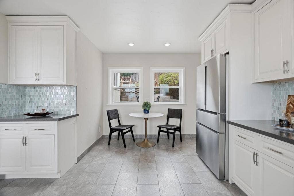 4024 Bayview Avenue, San Mateo, CA 94403 4024 Bayview Avenue, San Mateo, CA 94403