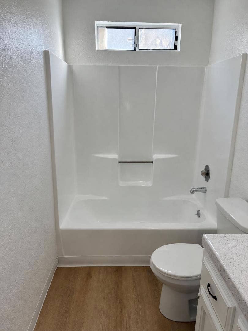 515 N Santa Monica Street, Los Banos, CA 93635