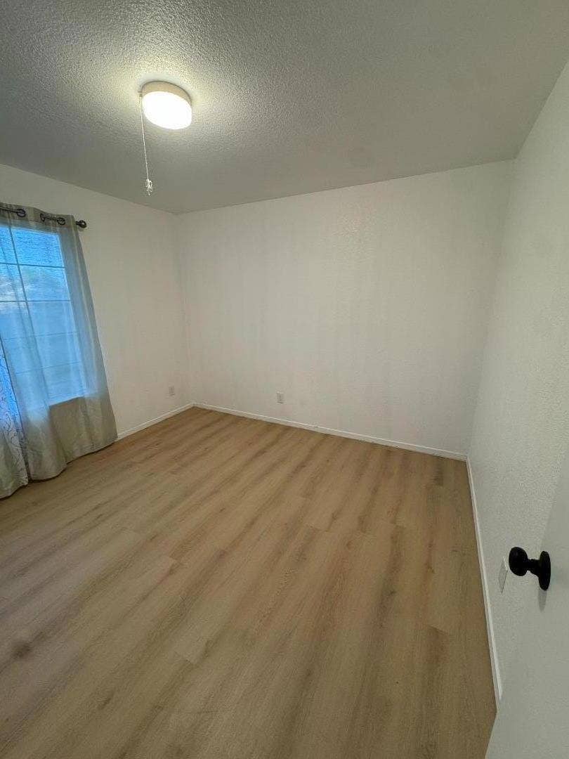 515 N Santa Monica Street, Los Banos, CA 93635