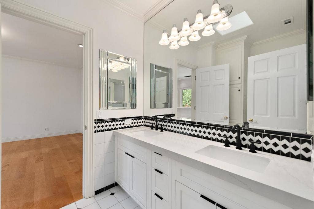 59 Somerset Lane, Atherton, CA 94027