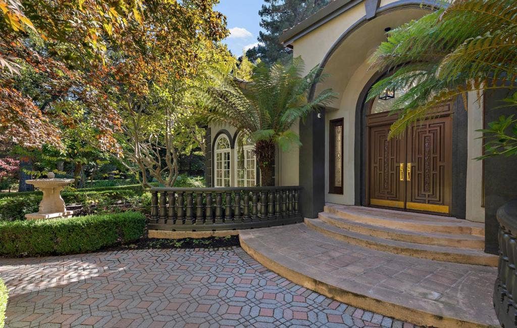 59 Somerset Lane, Atherton, CA 94027