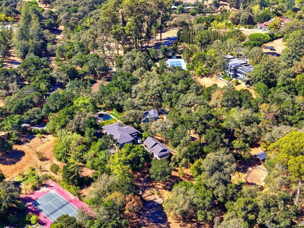 388 Albion Avenue, Woodside, CA 94062 388 Albion Avenue, Woodside, CA 94062