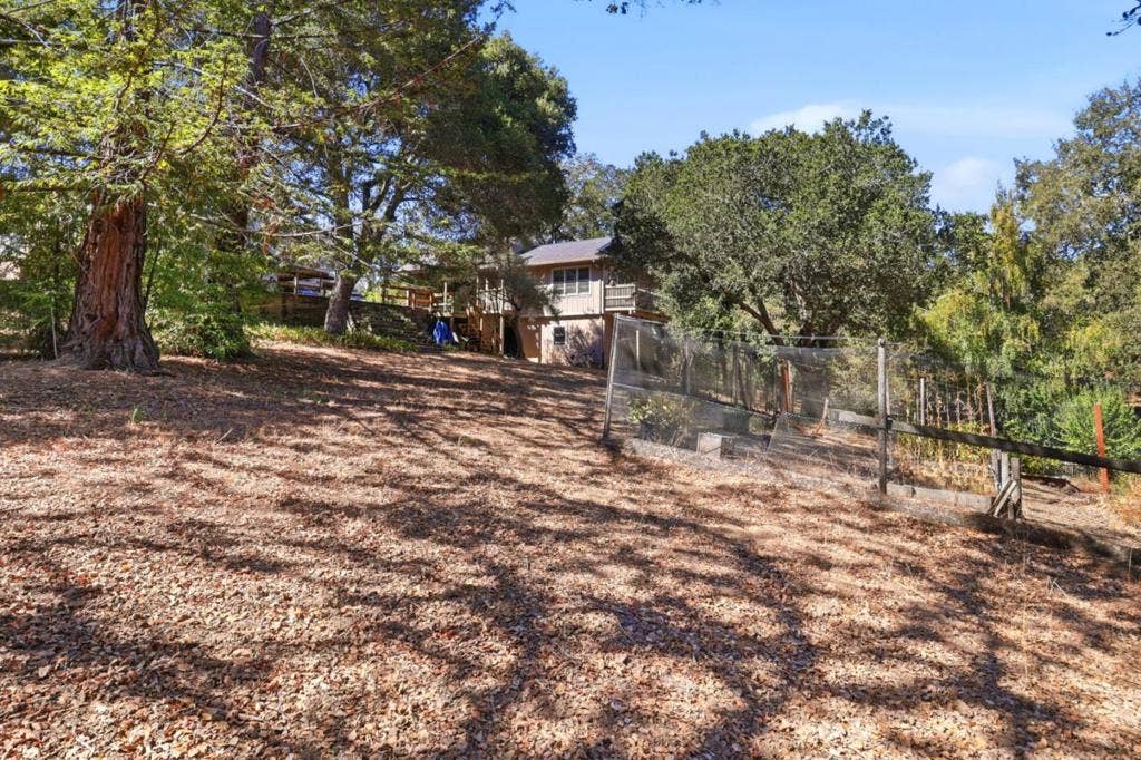388 Albion Avenue, Woodside, CA 94062 388 Albion Avenue, Woodside, CA 94062