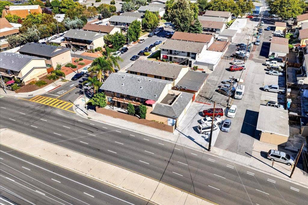 5601 Hoffman Court, San Jose, CA 95118 5601 Hoffman Court, San Jose, CA 95118