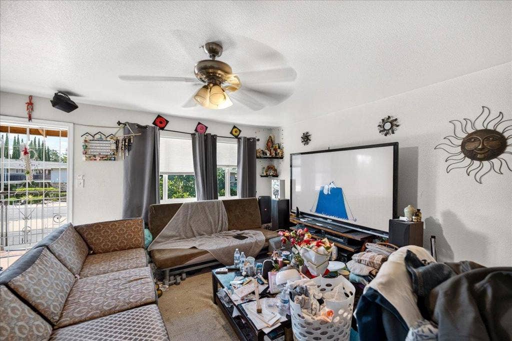 5601 Hoffman Court, San Jose, CA 95118 5601 Hoffman Court, San Jose, CA 95118