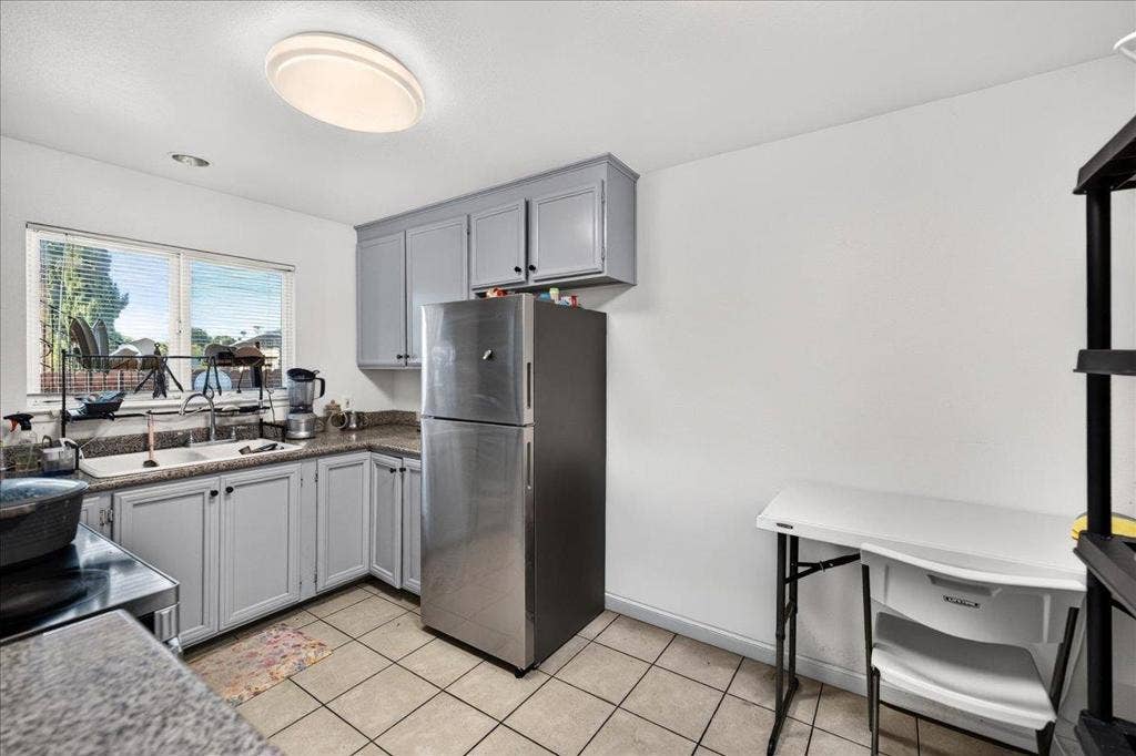 5601 Hoffman Court, San Jose, CA 95118 5601 Hoffman Court, San Jose, CA 95118