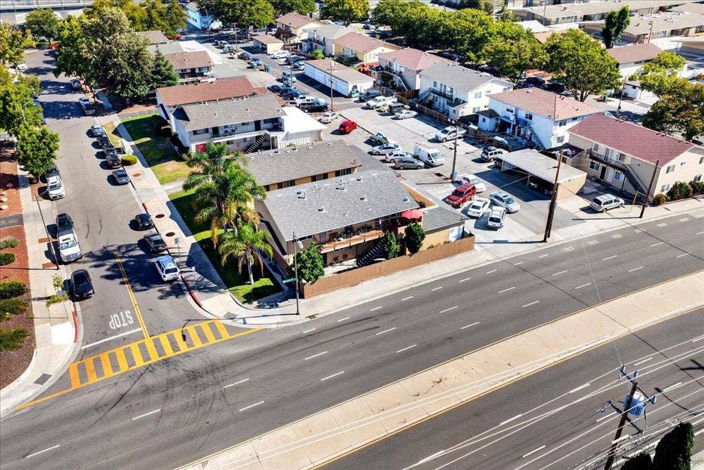 5601 Hoffman Court, San Jose, CA 95118 5601 Hoffman Court, San Jose, CA 95118