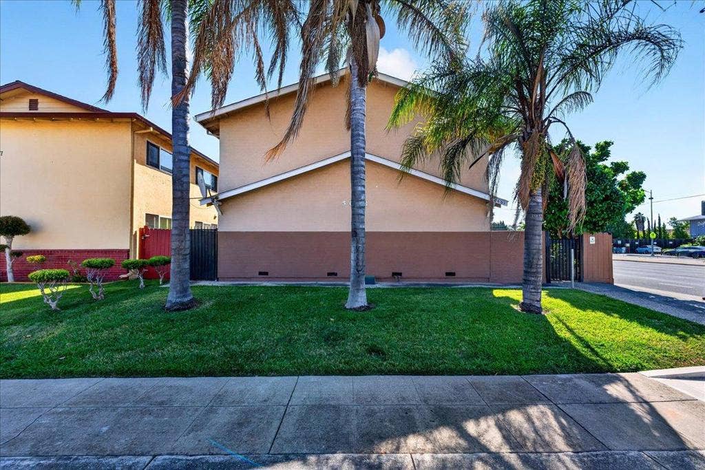 5601 Hoffman Court, San Jose, CA 95118 5601 Hoffman Court, San Jose, CA 95118