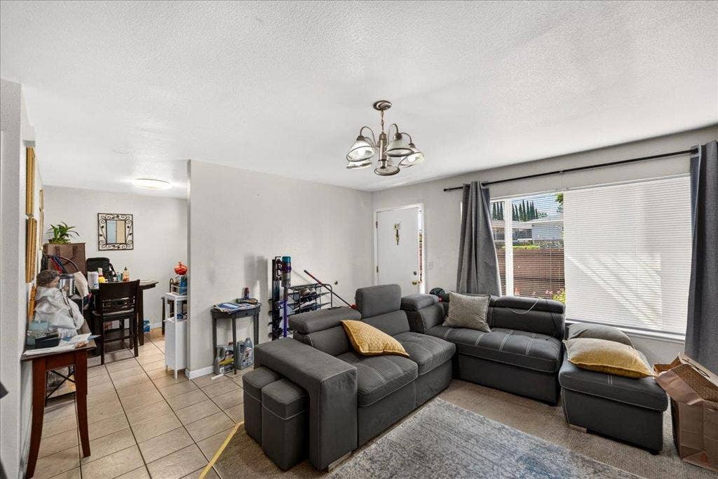 5601 Hoffman Court, San Jose, CA 95118 5601 Hoffman Court, San Jose, CA 95118