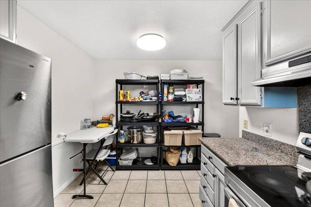 5601 Hoffman Court, San Jose, CA 95118 5601 Hoffman Court, San Jose, CA 95118