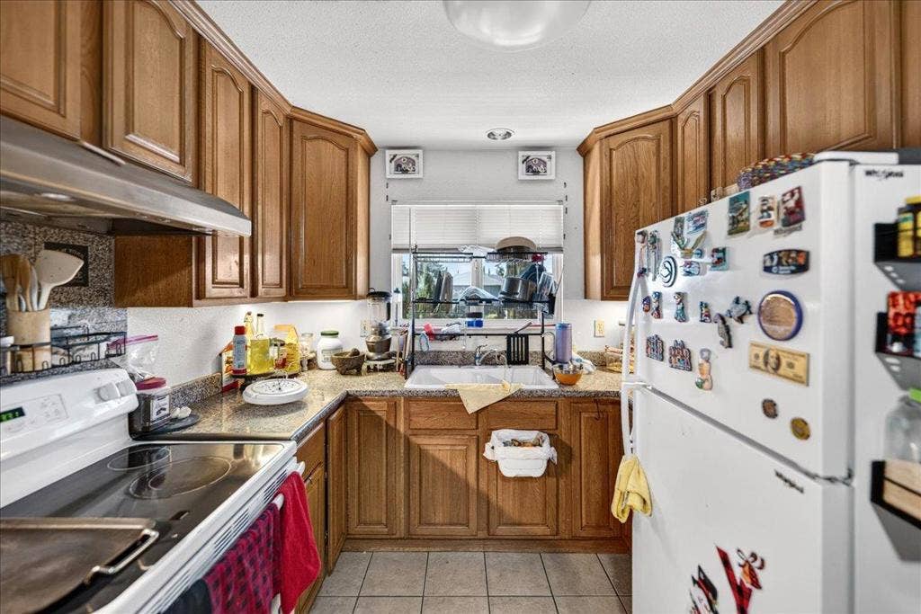 5601 Hoffman Court, San Jose, CA 95118 5601 Hoffman Court, San Jose, CA 95118