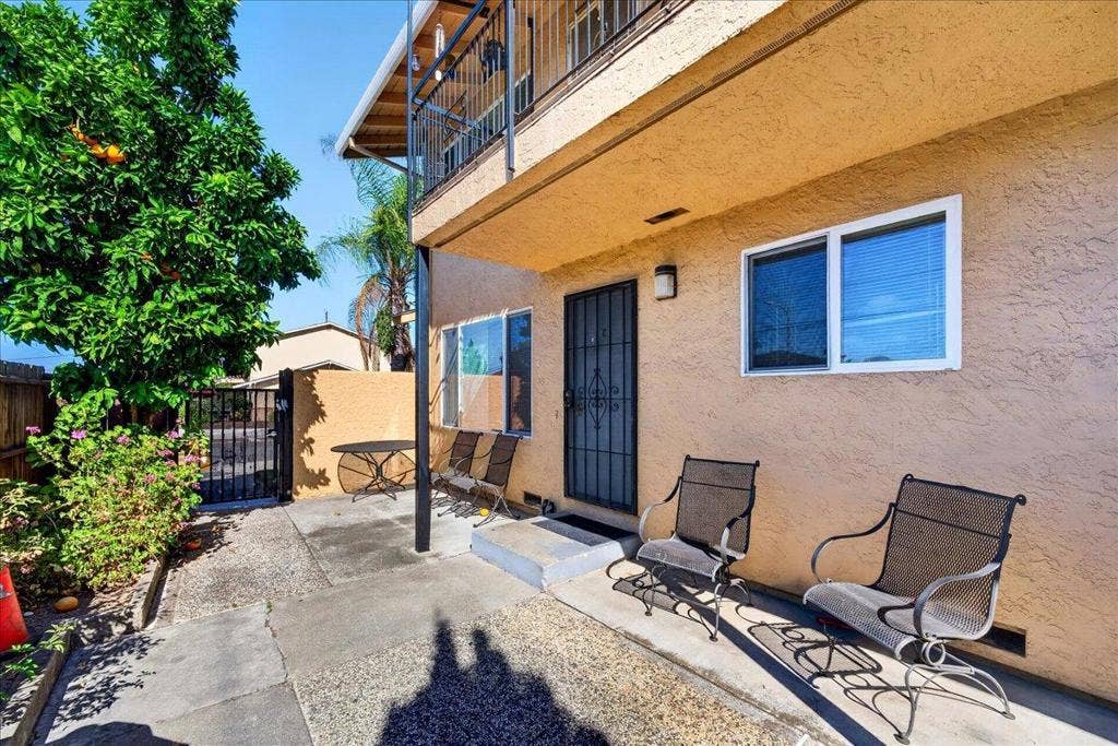 5601 Hoffman Court, San Jose, CA 95118 5601 Hoffman Court, San Jose, CA 95118