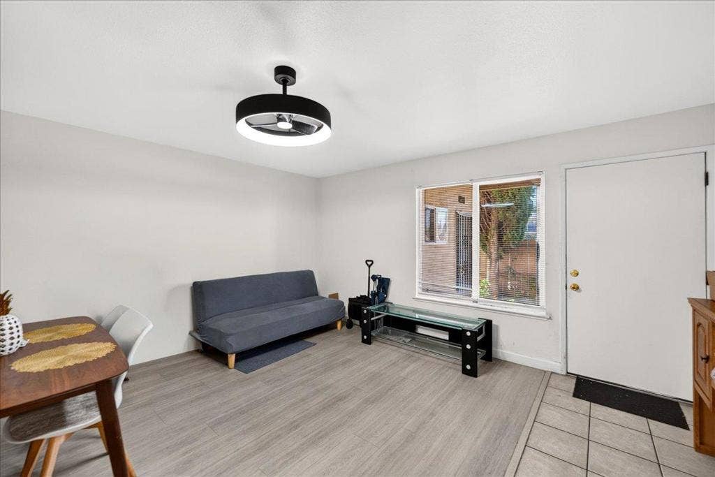 5601 Hoffman Court, San Jose, CA 95118 5601 Hoffman Court, San Jose, CA 95118