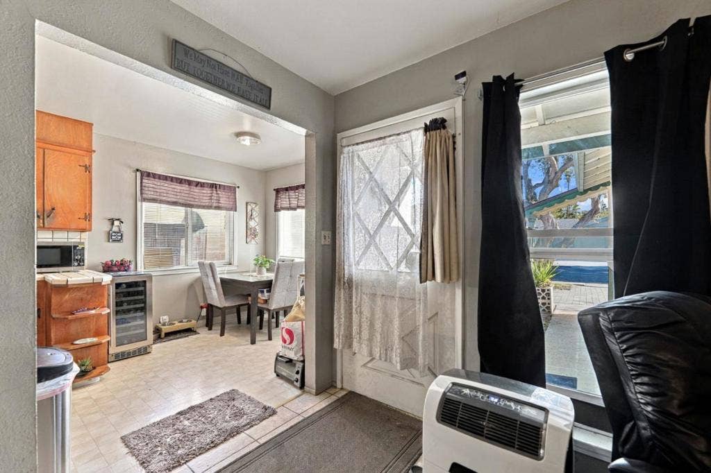 1643 Stardust Court, Santa Clara, CA 95050 1643 Stardust Court, Santa Clara, CA 95050