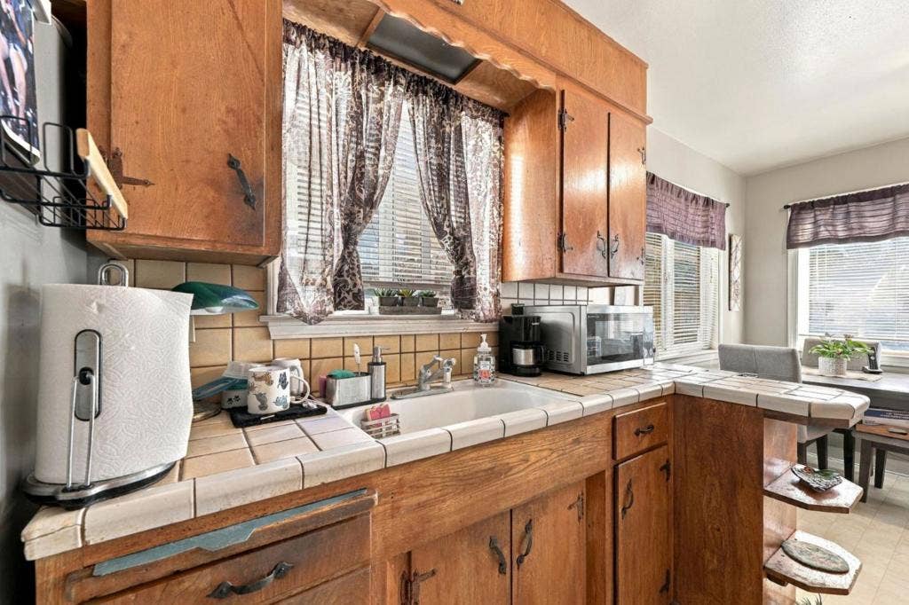 1643 Stardust Court, Santa Clara, CA 95050 1643 Stardust Court, Santa Clara, CA 95050