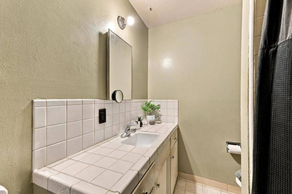 1643 Stardust Court, Santa Clara, CA 95050 1643 Stardust Court, Santa Clara, CA 95050