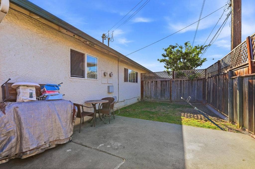 1643 Stardust Court, Santa Clara, CA 95050 1643 Stardust Court, Santa Clara, CA 95050