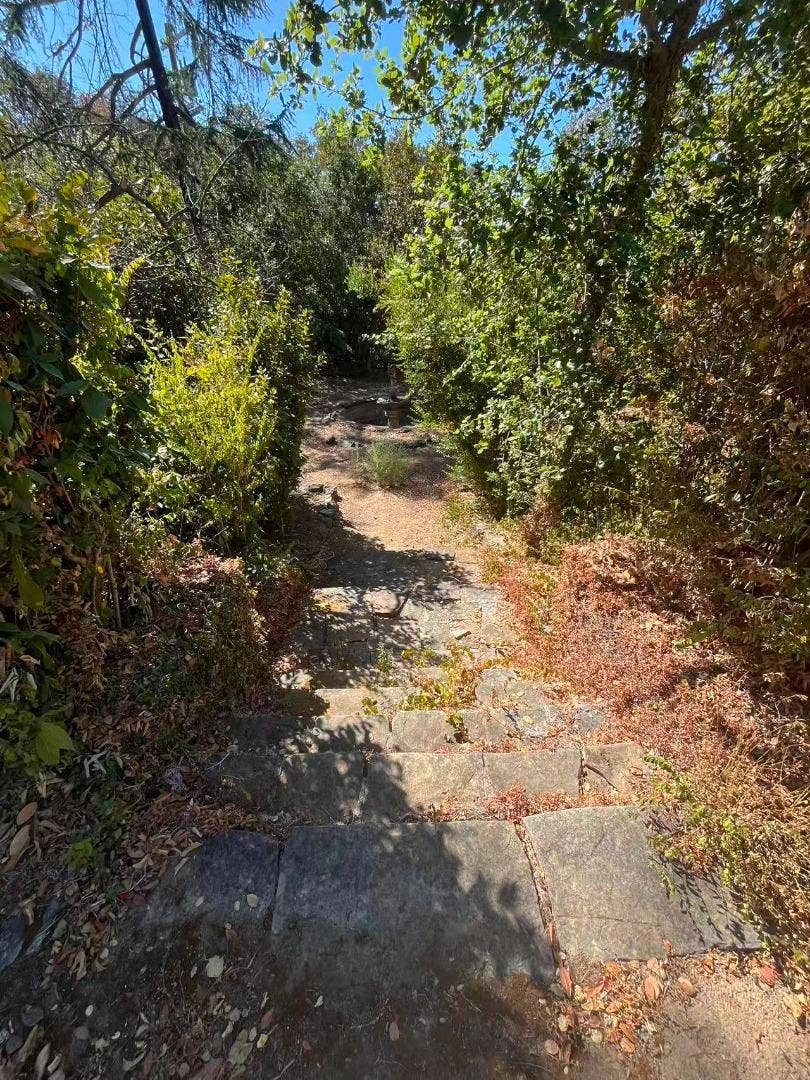 17135 Summit Way, Los Gatos, CA 95030 17135 Summit Way, Los Gatos, CA 95030