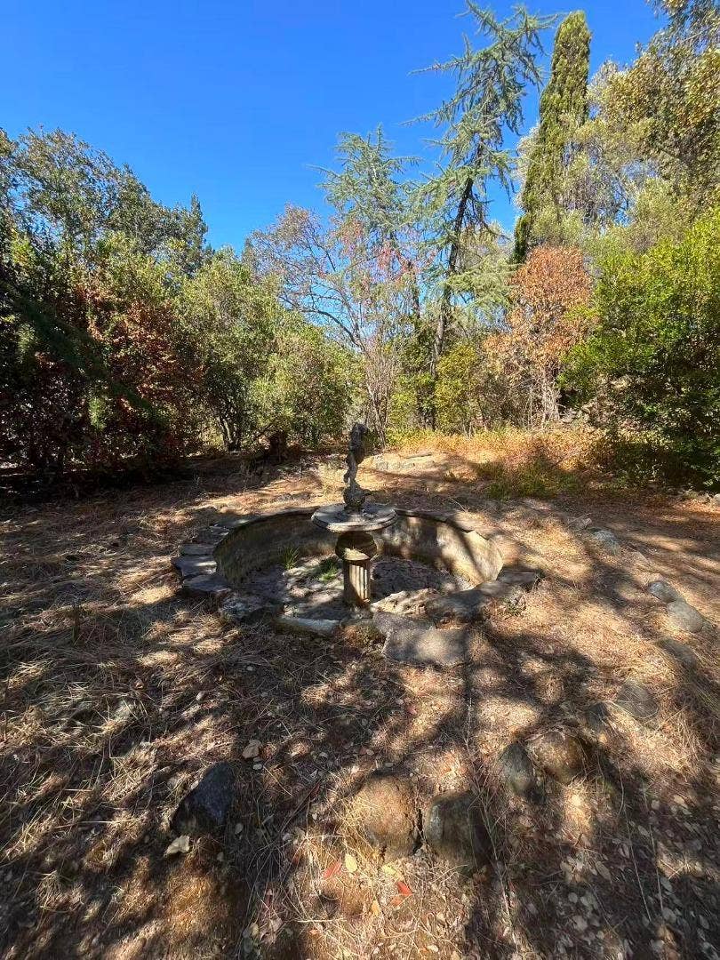 17135 Summit Way, Los Gatos, CA 95030 17135 Summit Way, Los Gatos, CA 95030