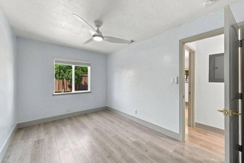 4147 Mira Loma Way, San Jose, CA 95111 4147 Mira Loma Way, San Jose, CA 95111