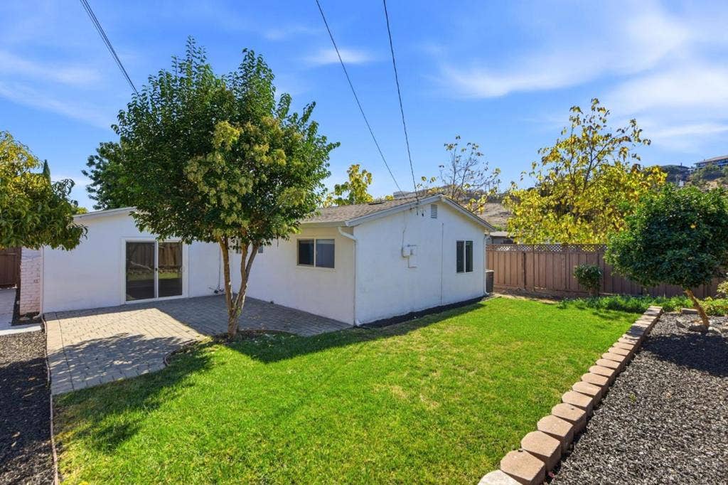4147 Mira Loma Way, San Jose, CA 95111 4147 Mira Loma Way, San Jose, CA 95111