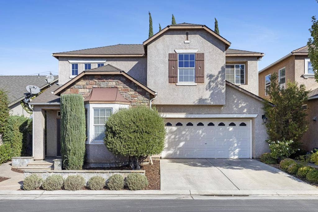 4129 W Cherry Tree Lane, Fresno, CA 93722 4129 W Cherry Tree Lane, Fresno, CA 93722