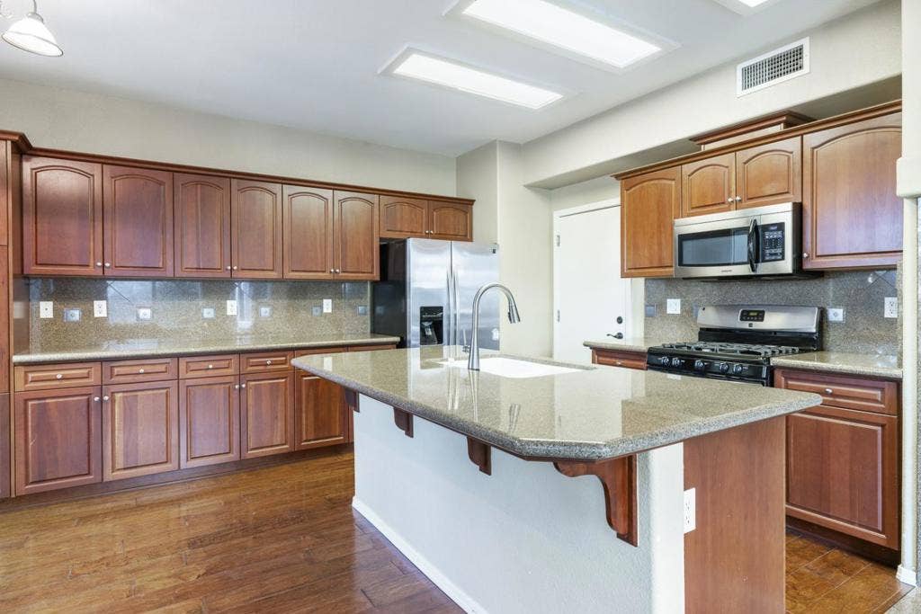4129 W Cherry Tree Lane, Fresno, CA 93722 4129 W Cherry Tree Lane, Fresno, CA 93722