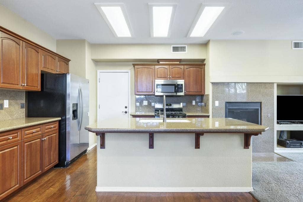 4129 W Cherry Tree Lane, Fresno, CA 93722 4129 W Cherry Tree Lane, Fresno, CA 93722