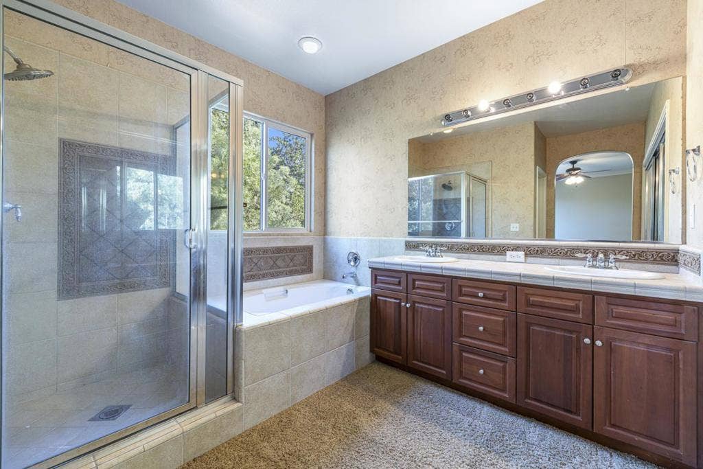 4129 W Cherry Tree Lane, Fresno, CA 93722 4129 W Cherry Tree Lane, Fresno, CA 93722