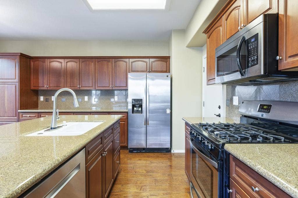 4129 W Cherry Tree Lane, Fresno, CA 93722 4129 W Cherry Tree Lane, Fresno, CA 93722
